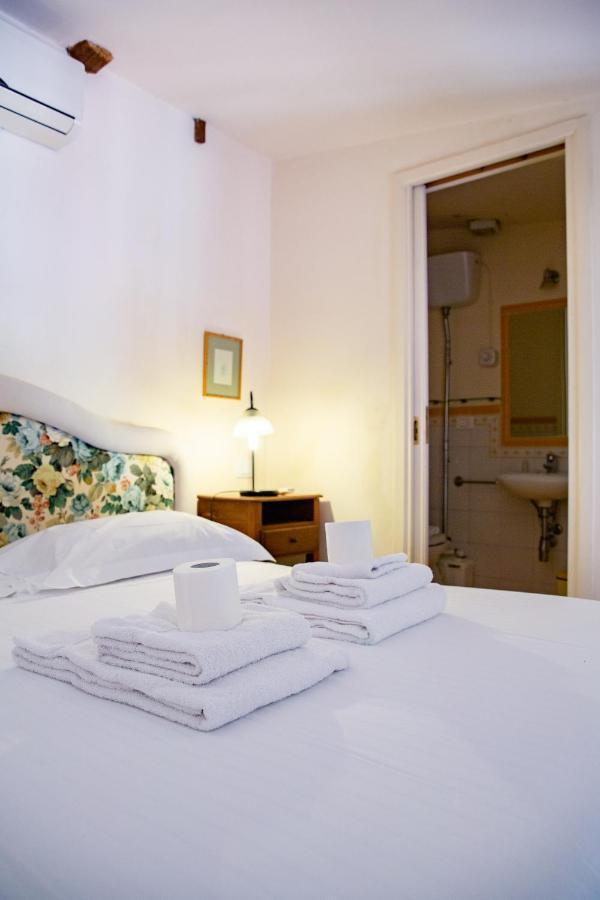 Tranquil Suite Near David Florenz Exterior foto